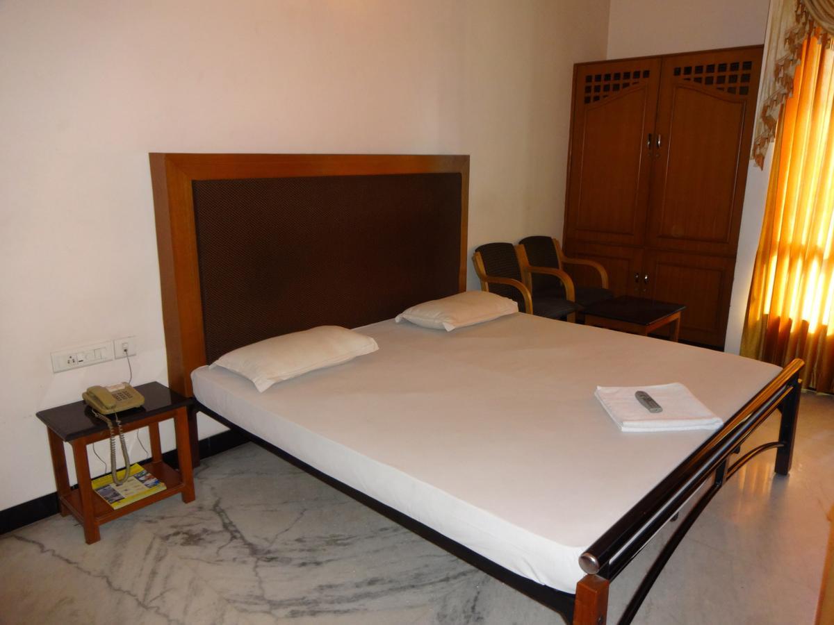 Hotel Grand Palace Coimbatore Exterior photo