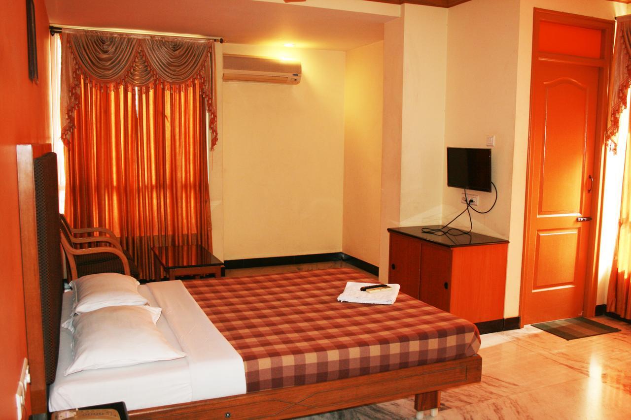Hotel Grand Palace Coimbatore Exterior photo